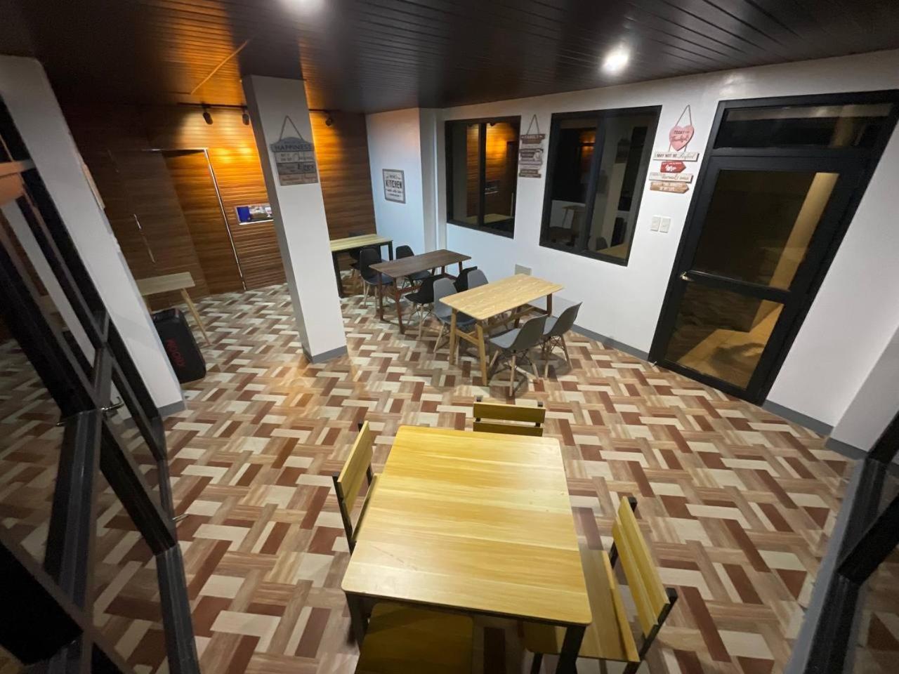 Halajo Bnb Transient Laoag Kültér fotó