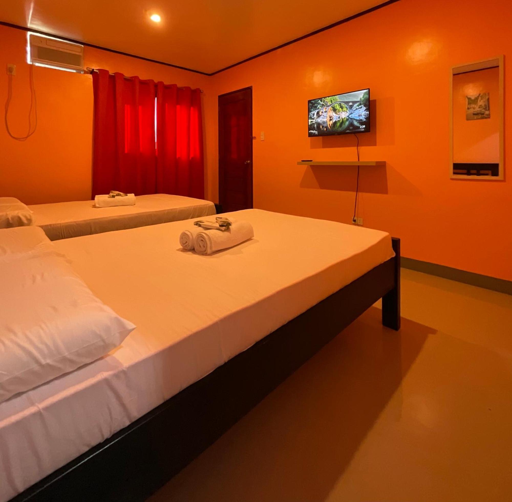 Halajo Bnb Transient Laoag Szoba fotó